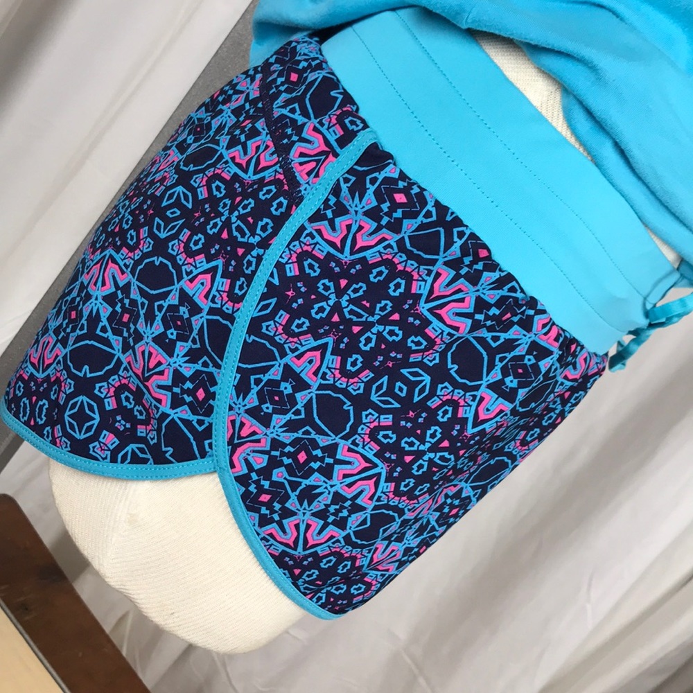 Fabletics Xs Shorts Running Yoga Exercise Nice - image 3